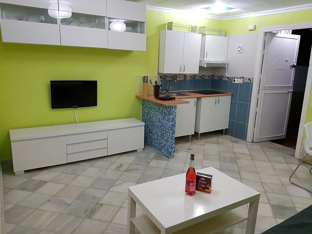 Apartment Calle Del Faisan 마르베야 0*,  스페인